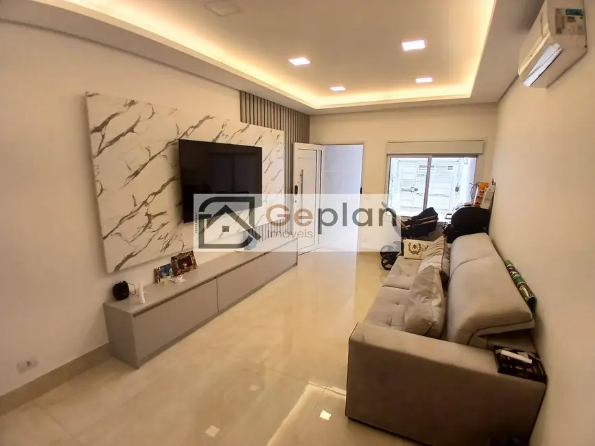 Foto 1 de Casa com 4 quartos à venda e para alugar, 174m2 em Vila Dom Pedro I, São Paulo - SP