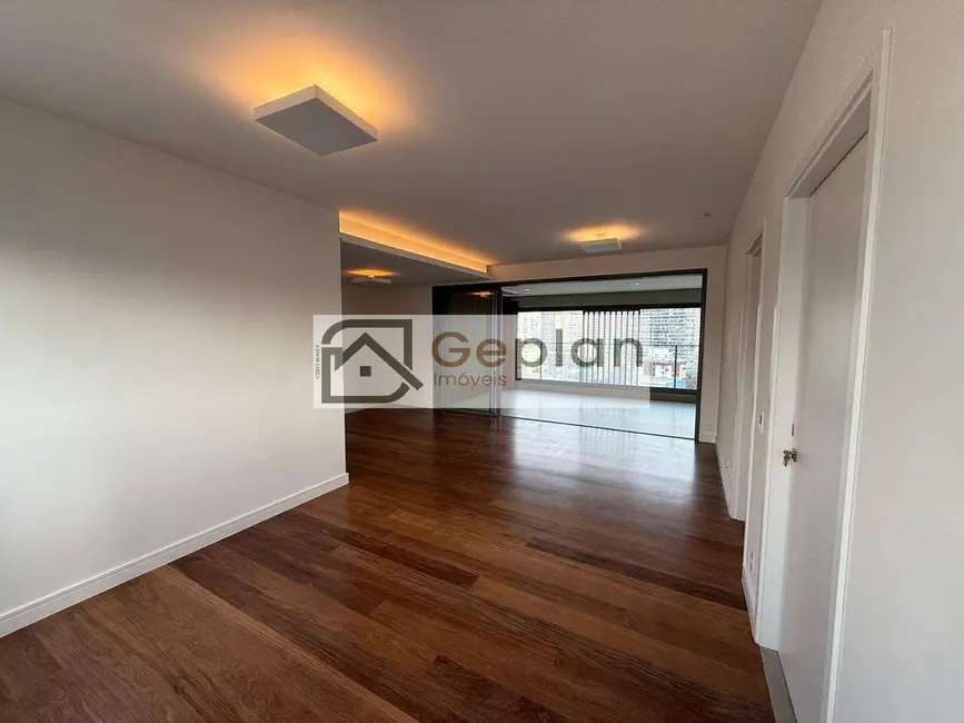 Foto 9 de Apartamento com 3 quartos à venda, 160m2 em Vila Olímpia, São Paulo - SP