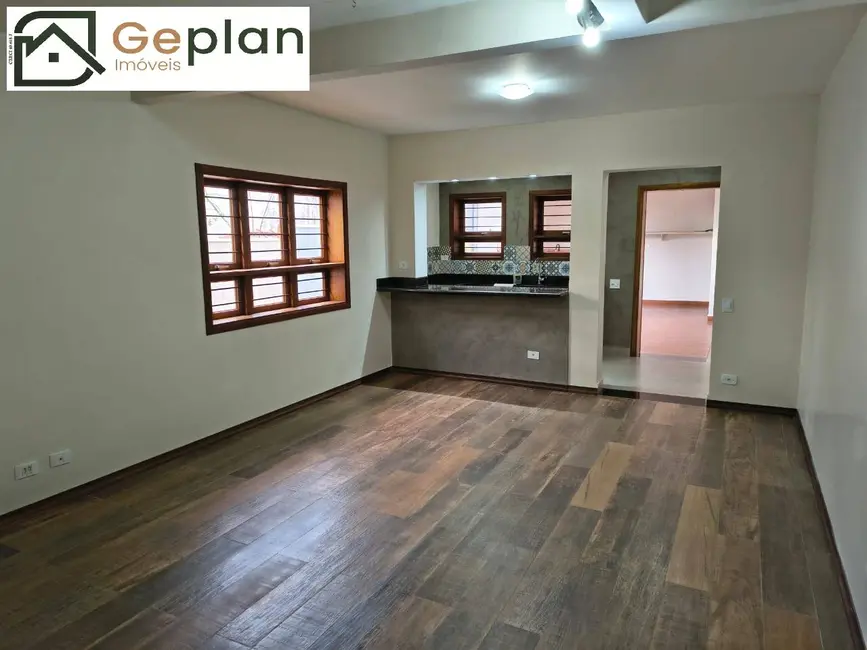 Casa com 3 quartos para alugar, 180m2 em Jardim da Glória, São Paulo - SP - imagem 8 Foto 8 de Casa com 3 quartos para alugar, 180m2 em Jardim da Glória, São Paulo - SP