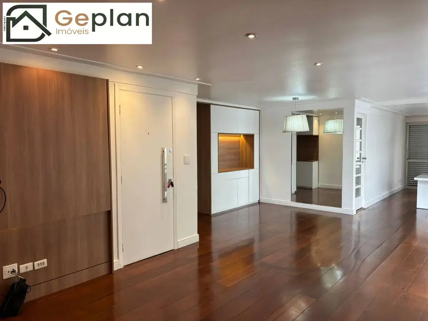 Apartamento com 4 quartos à venda e para alugar, 138m2 em Aclimação, São Paulo - SP - imagem 3 Foto 3 de Apartamento com 4 quartos à venda e para alugar, 138m2 em Aclimação, São Paulo - SP