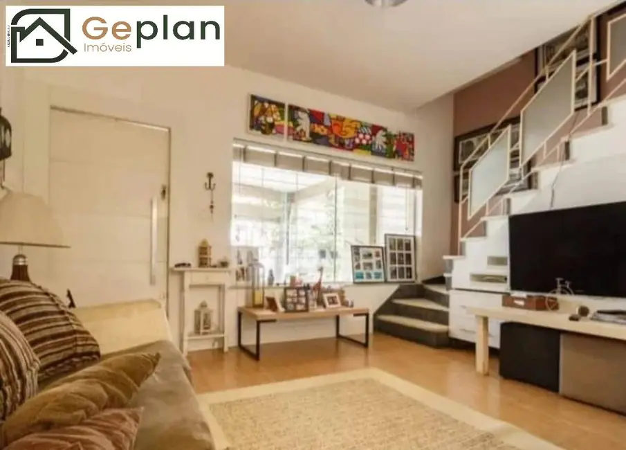 Sobrado com 2 quartos à venda, 132m2 em Vila do Bosque, São Paulo - SP - imagem 2 Foto 2 de Sobrado com 2 quartos à venda, 132m2 em Vila do Bosque, São Paulo - SP