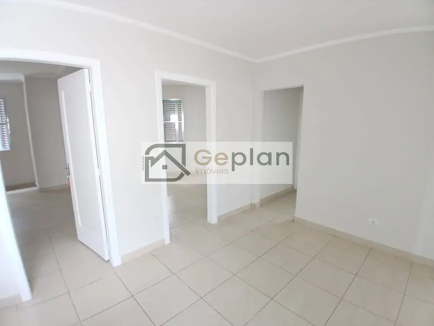 Foto 1 de Casa com 2 quartos para alugar, 75m2 em Cambuci, São Paulo - SP