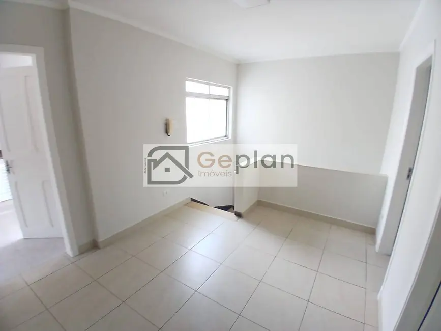 Foto 3 de Casa com 2 quartos para alugar, 75m2 em Cambuci, São Paulo - SP