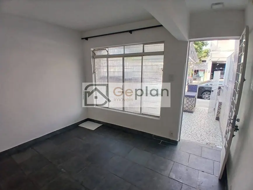 Casa com 2 quartos para alugar, 110m2 em Jardim da Glória, São Paulo - SP - imagem 2 Foto 2 de Casa com 2 quartos para alugar, 110m2 em Jardim da Glória, São Paulo - SP
