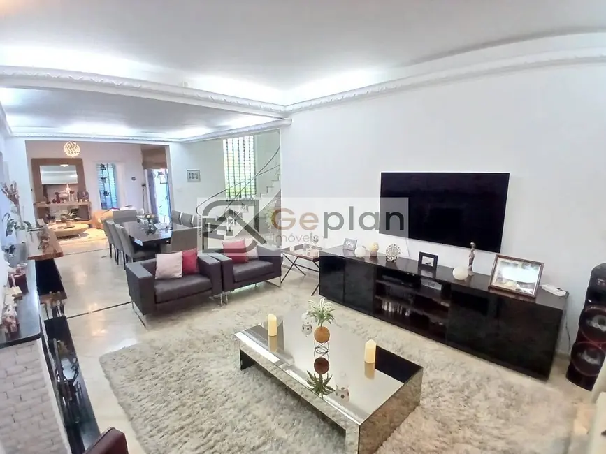 Foto 1 de Casa com 3 quartos à venda e para alugar, 300m2 em Vila Mariana, São Paulo - SP