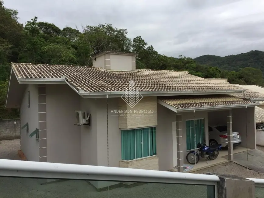 Foto 3 de Casa com 3 quartos à venda, 120m2 em São Sebastião, Palhoca - SC