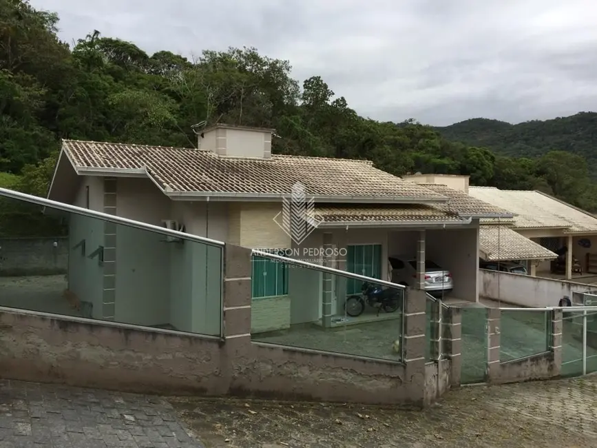 Foto 2 de Casa com 3 quartos à venda, 120m2 em São Sebastião, Palhoca - SC