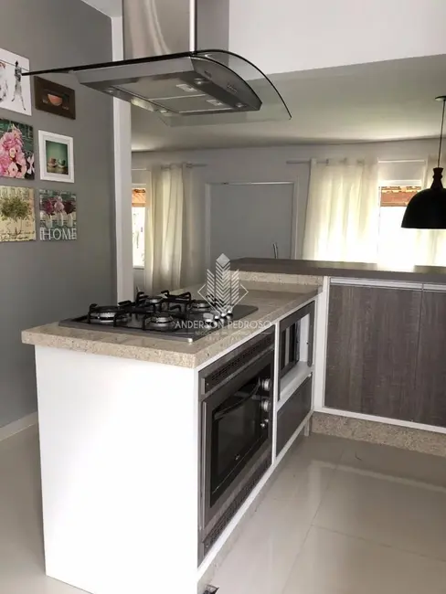 Foto 8 de Casa com 2 quartos à venda, 80m2 em São Sebastião, Palhoca - SC