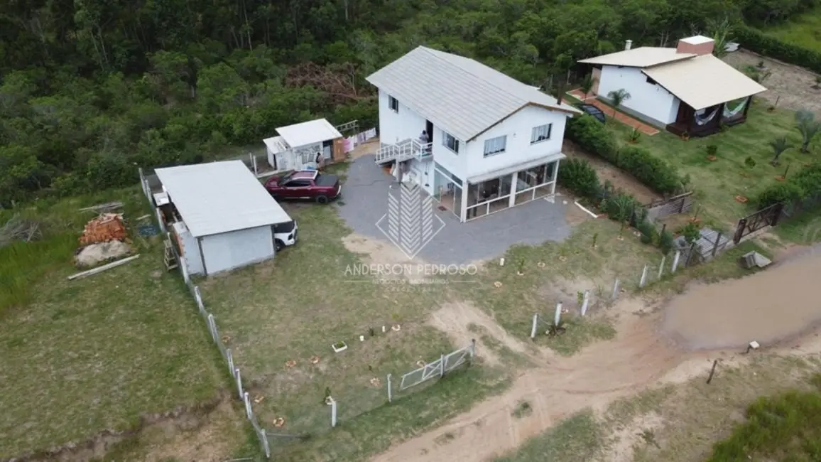 Foto 1 de Casa com 4 quartos à venda, 154m2 em Ibiraquera, Imbituba - SC