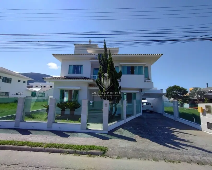 Foto 1 de Casa com 3 quartos à venda, 245m2 em Pedra Branca, Palhoca - SC