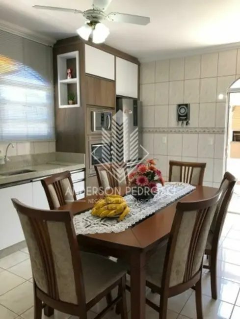 Foto 5 de Casa com 3 quartos à venda, 146m2 em Pachecos, Palhoca - SC
