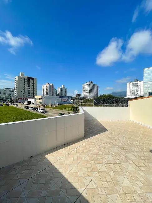 Foto 2 de Casa com 3 quartos à venda, 70m2 em Passa Vinte, Palhoca - SC