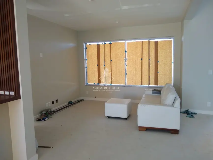 Foto 5 de Casa com 4 quartos à venda, 249m2 em Carianos, Florianopolis - SC