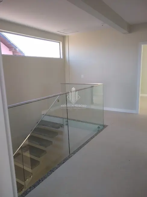 Foto 8 de Casa com 4 quartos à venda, 249m2 em Carianos, Florianopolis - SC