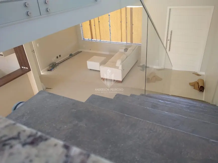 Foto 7 de Casa com 4 quartos à venda, 249m2 em Carianos, Florianopolis - SC