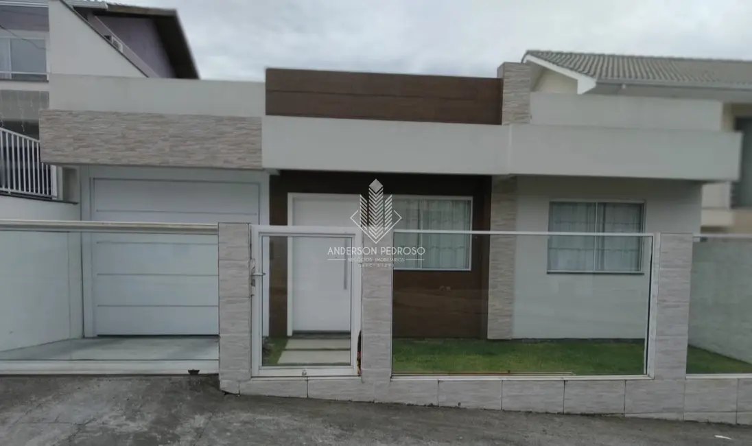 Foto 1 de Casa com 2 quartos à venda, 65m2 em Bela Vista, Palhoca - SC