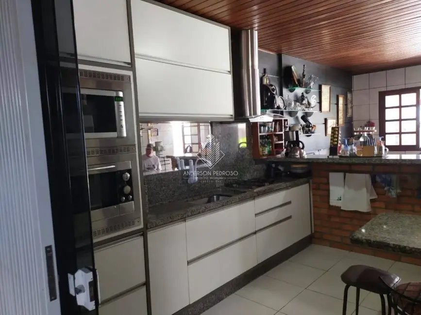 Foto 4 de Casa com 2 quartos à venda, 100m2 em Praia de Fora, Palhoca - SC