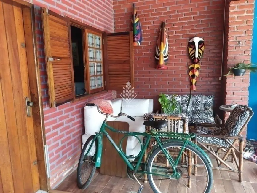 Foto 3 de Casa com 2 quartos à venda, 100m2 em Praia de Fora, Palhoca - SC