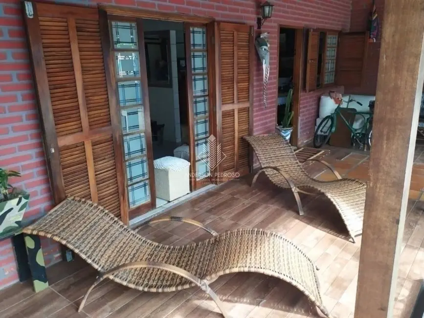 Foto 2 de Casa com 2 quartos à venda, 100m2 em Praia de Fora, Palhoca - SC