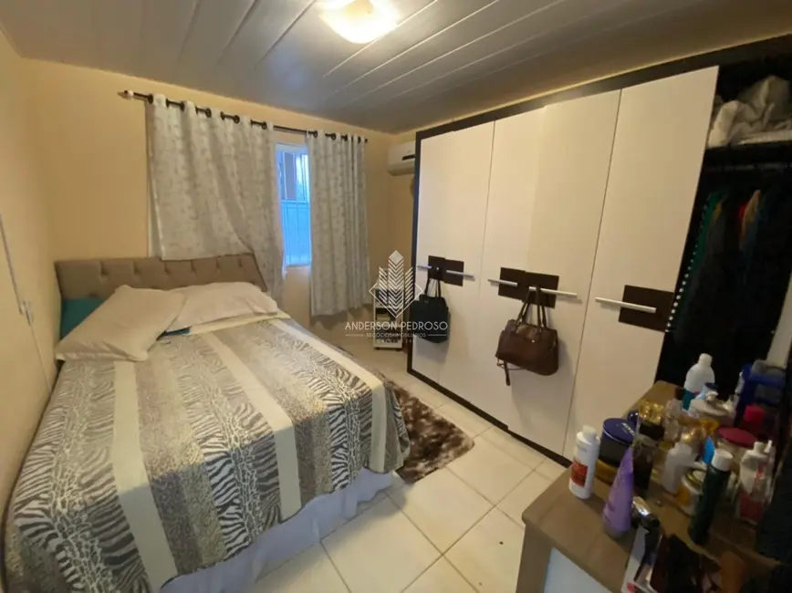 Foto 6 de Casa com 4 quartos à venda, 100m2 em São Sebastião, Palhoca - SC