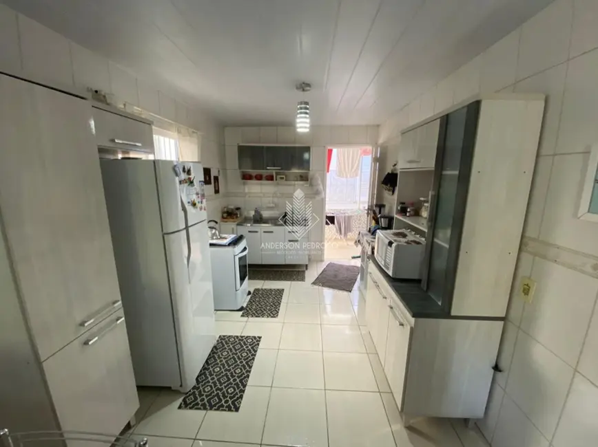 Foto 4 de Casa com 4 quartos à venda, 100m2 em São Sebastião, Palhoca - SC