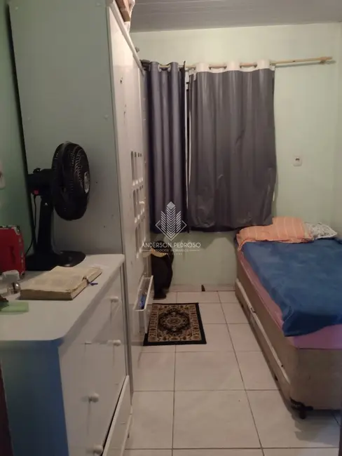 Casa com 3 quartos à venda, 48m2 em Barra do Aririú, Palhoca - SC - imagem 6 Foto 6 de Casa com 3 quartos à venda, 48m2 em Barra do Aririú, Palhoca - SC