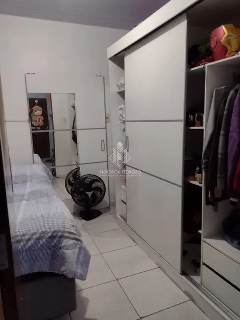 Casa com 3 quartos à venda, 48m2 em Barra do Aririú, Palhoca - SC - imagem 8 Foto 8 de Casa com 3 quartos à venda, 48m2 em Barra do Aririú, Palhoca - SC