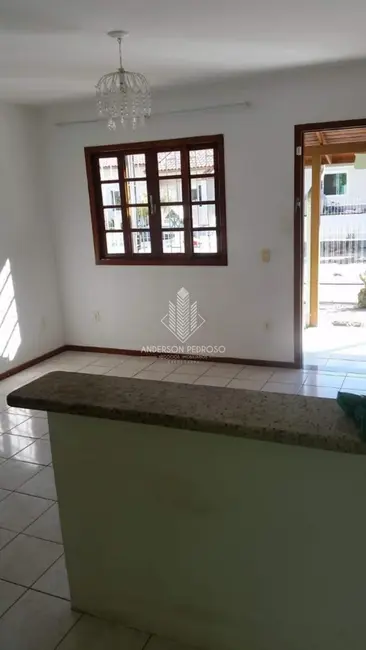Foto 4 de Casa com 2 quartos à venda, 70m2 em Madri, Palhoca - SC