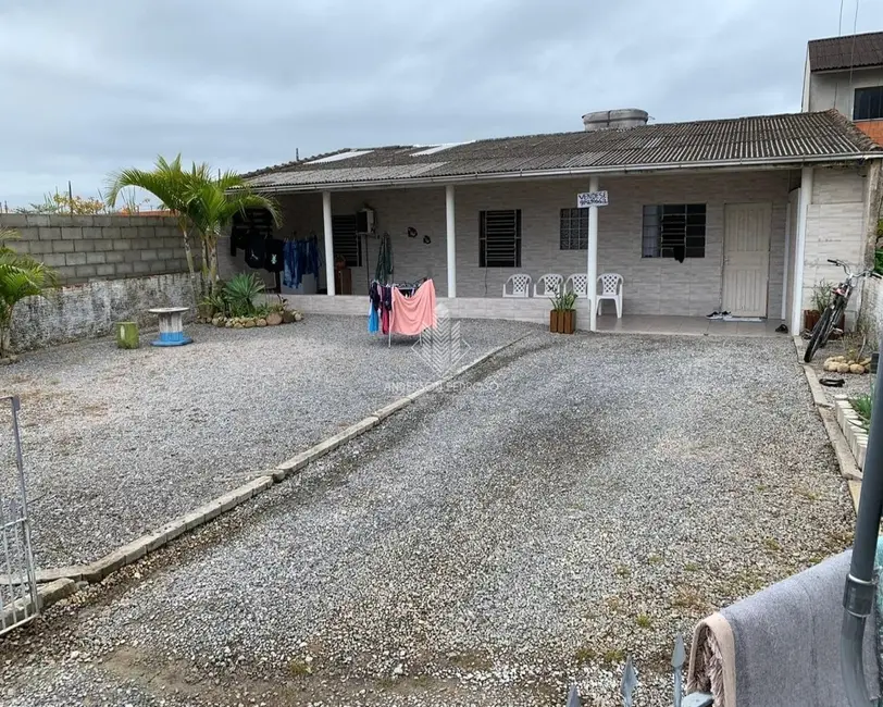 Foto 1 de Casa com 3 quartos à venda, 108m2 em Praia de Fora, Palhoca - SC