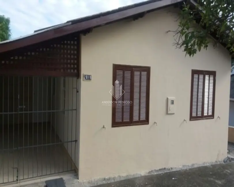 Foto 2 de Casa com 4 quartos à venda, 169m2 em Potecas, Sao Jose - SC