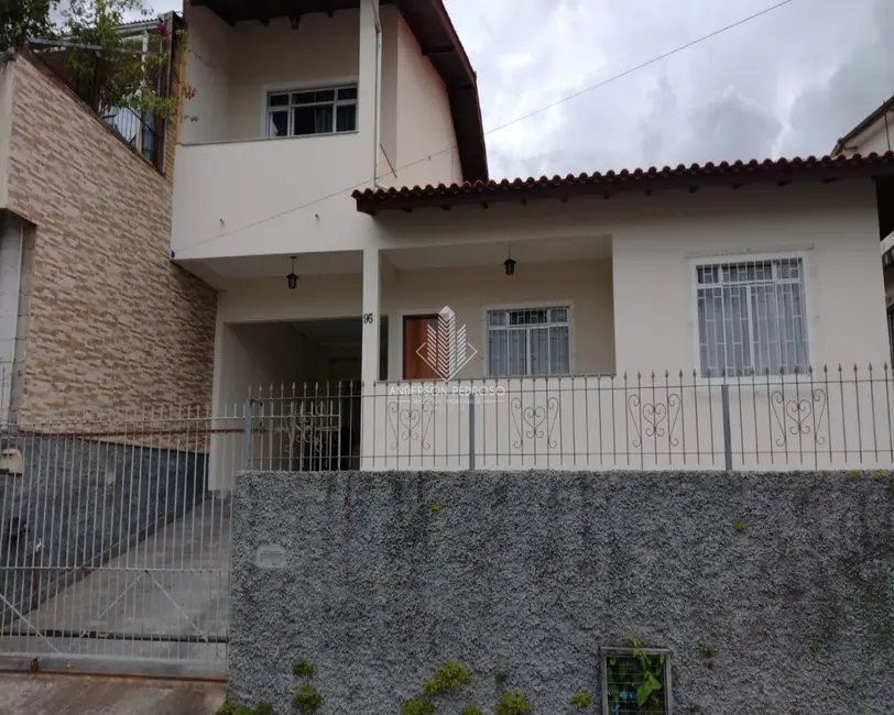 Foto 1 de Casa com 4 quartos à venda, 260m2 em Bom Viver, Biguacu - SC