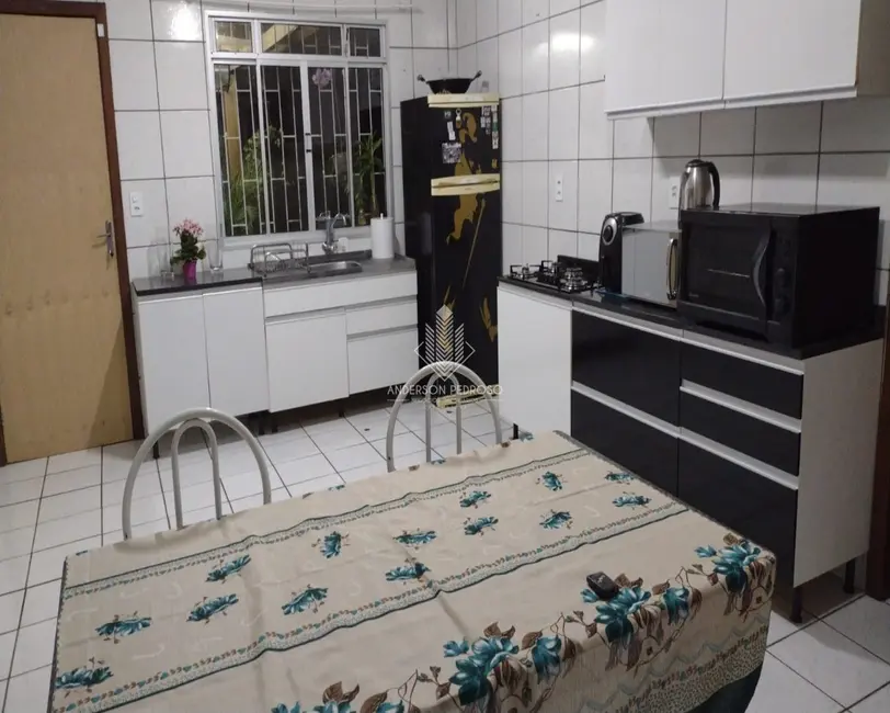 Casa com 4 quartos à venda, 260m2 em Bom Viver, Biguacu - SC - imagem 4 Foto 4 de Casa com 4 quartos à venda, 260m2 em Bom Viver, Biguacu - SC