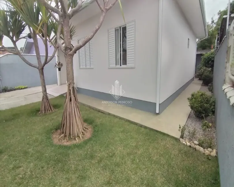 Casa com 3 quartos à venda, 160m2 em Praia João Rosa, Biguacu - SC - imagem 6 Foto 6 de Casa com 3 quartos à venda, 160m2 em Praia João Rosa, Biguacu - SC