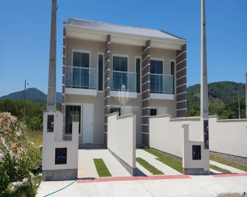 Foto 2 de Casa com 2 quartos à venda, 74m2 em Forquilhas, Sao Jose - SC
