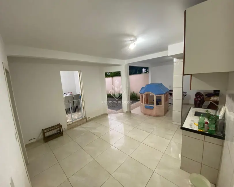 Foto 9 de Casa com 5 quartos à venda, 170m2 em São Sebastião, Palhoca - SC