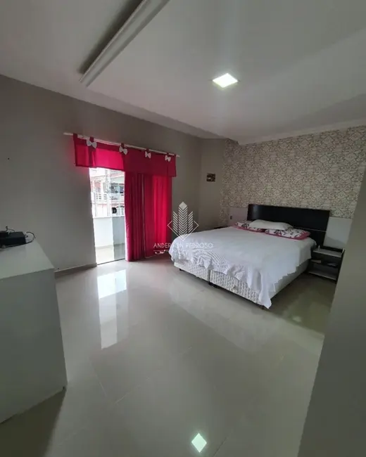 Foto 8 de Casa com 4 quartos à venda, 160m2 em São Sebastião, Palhoca - SC