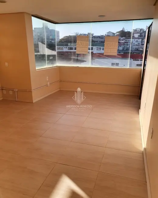 Foto 1 de Sala Comercial à venda, 99m2 em Estreito, Florianopolis - SC