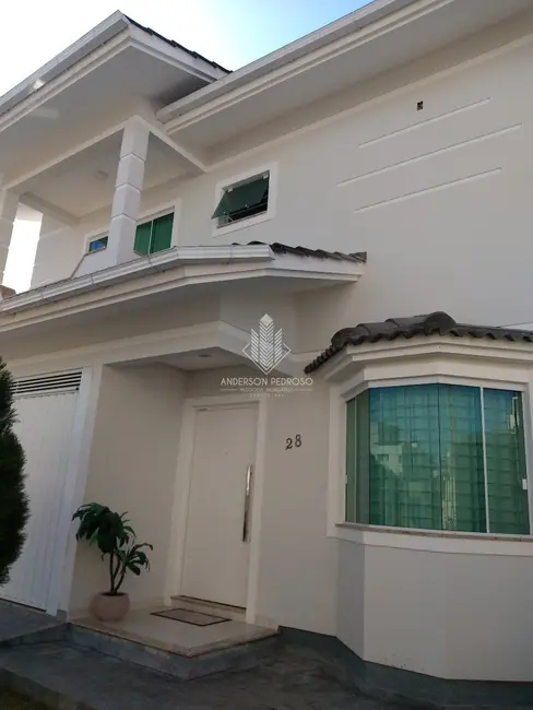 Foto 2 de Casa com 3 quartos à venda, 220m2 em Pagani, Palhoca - SC