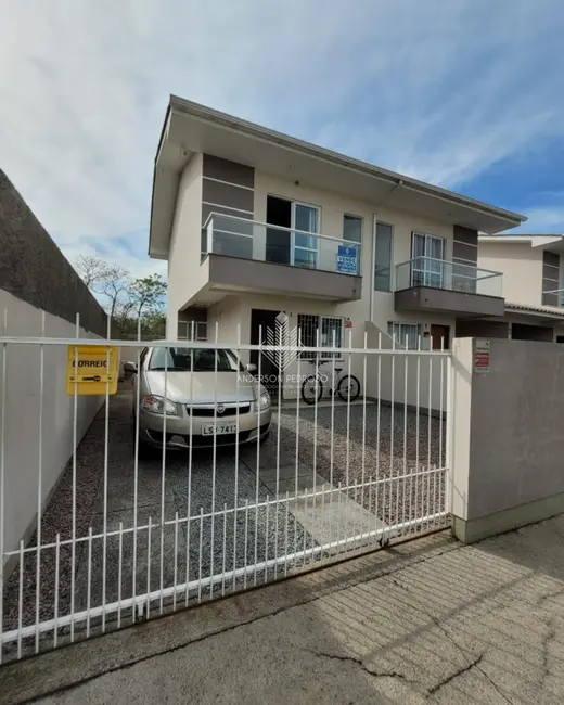 Foto 2 de Casa com 2 quartos à venda, 76m2 em Nova Palhoça, Palhoca - SC