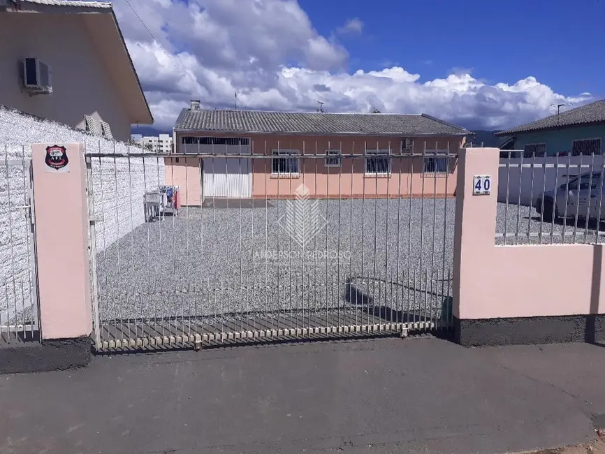 Foto 1 de Casa com 2 quartos à venda, 80m2 em Bela Vista, Palhoca - SC