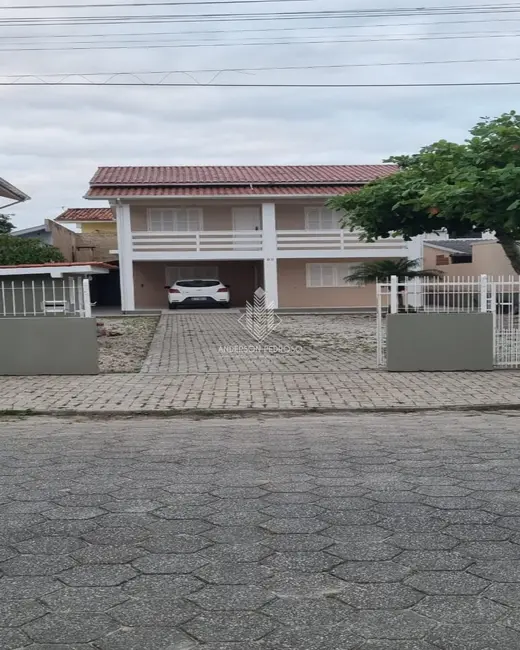 Foto 3 de Casa com 5 quartos à venda, 236m2 em Praia do Sonho (Ens Brito), Palhoca - SC