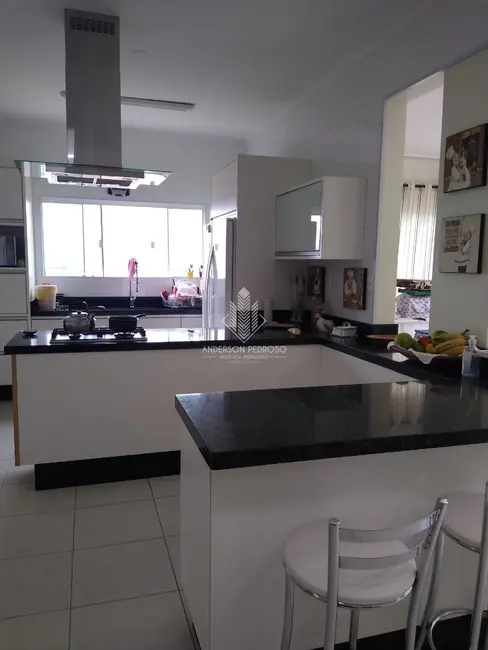 Foto 6 de Casa com 3 quartos à venda, 330m2 em Pedra Branca, Palhoca - SC