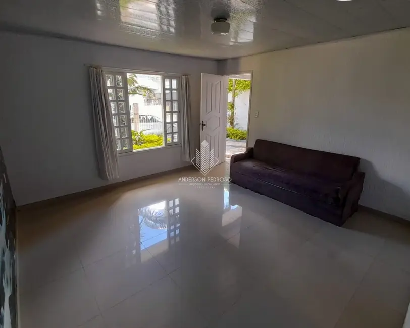 Foto 2 de Casa com 3 quartos à venda, 150m2 em São Sebastião, Palhoca - SC