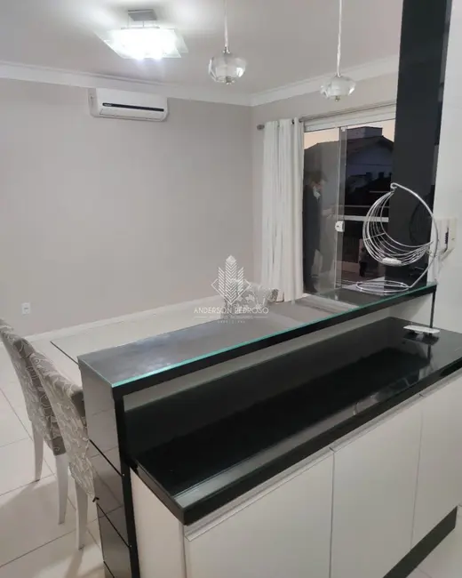 Foto 6 de Apartamento com 2 quartos à venda, 74m2 em Aririú, Palhoca - SC