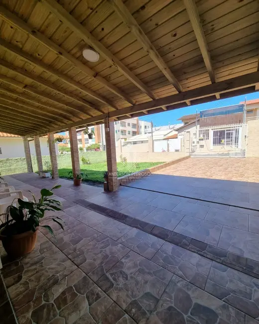 Casa com 3 quartos à venda, 112m2 em Serraria, Sao Jose - SC - imagem 3 Foto 3 de Casa com 3 quartos à venda, 112m2 em Serraria, Sao Jose - SC