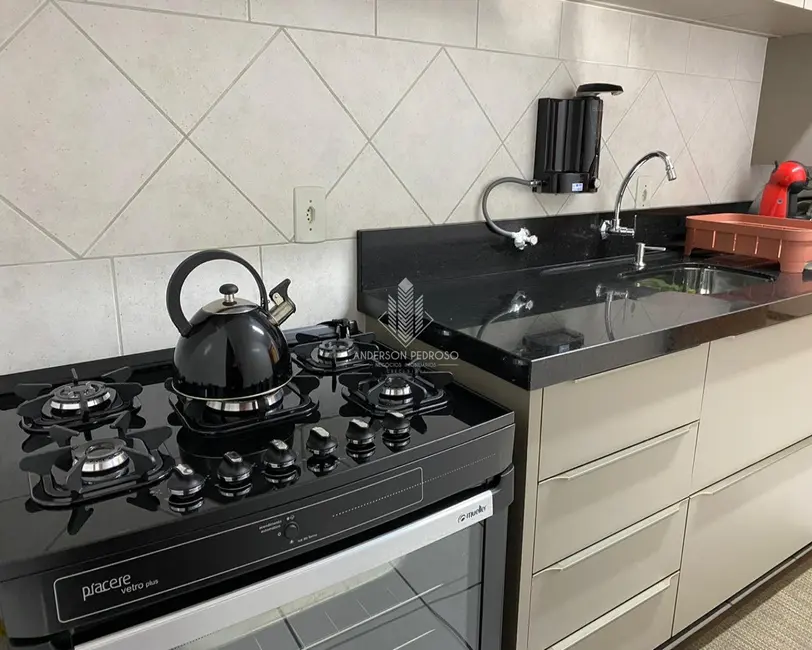 Foto 4 de Apartamento com 2 quartos à venda, 103m2 em Meia Praia, Itapema - SC