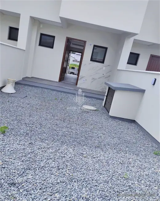 Foto 2 de Casa com 2 quartos à venda, 67m2 em Aririú, Palhoca - SC