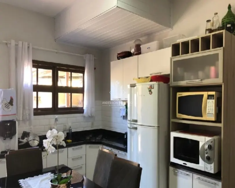 Casa com 3 quartos à venda, 176m2 em Areias, Sao Jose - SC - imagem 6 Foto 6 de Casa com 3 quartos à venda, 176m2 em Areias, Sao Jose - SC