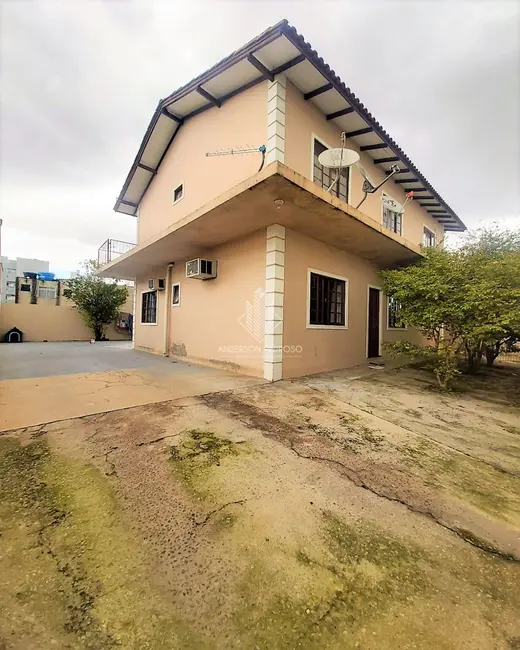 Foto 1 de Casa com 3 quartos à venda, 176m2 em Areias, Sao Jose - SC