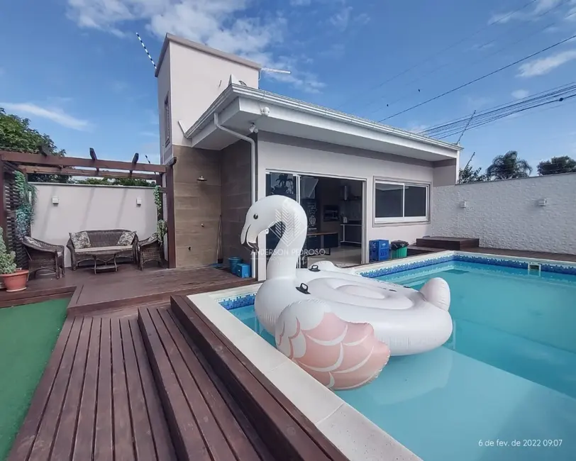 Foto 2 de Casa com 5 quartos à venda, 150m2 em Praia do Sonho (Ens Brito), Palhoca - SC
